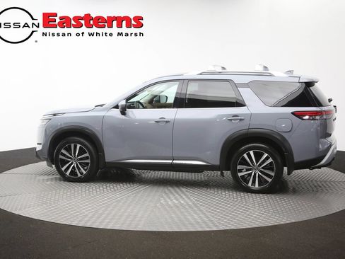 Used 2024 Nissan Pathfinder Platinum w/ Black Appearance Package AWD/4WD image 65
