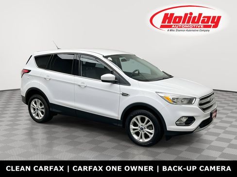 Used 2017 Ford Escape SE AWD/4WD image 1