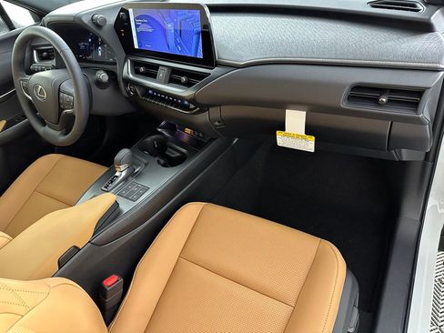New 2026 Lexus UX 300h AWD image 19