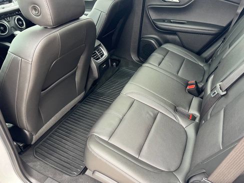 Used 2020 Chevrolet Blazer LT w/ LPO, Black Grille Bar Package image 16