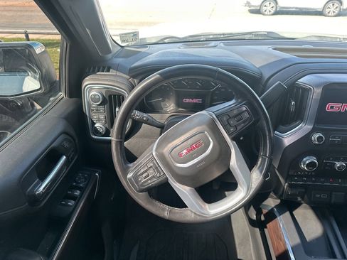 Used 2020 GMC Sierra 1500 SLT w/ SLT Premium Plus Package image 11