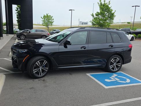 Used 2020 BMW X7 M50i w/ Luxury Seating Package AWD/4WD image 3