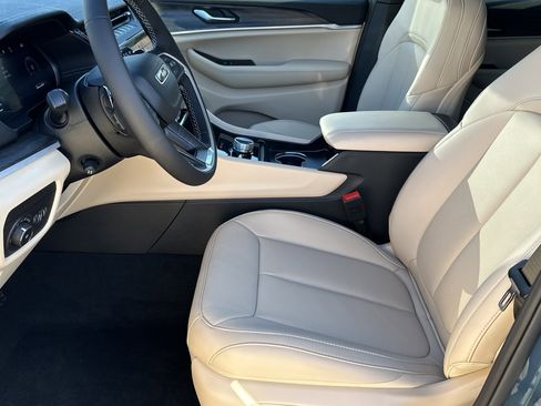 New 2026 Jeep Grand Cherokee Limited image 10
