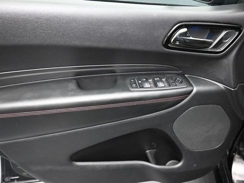 Used 2025 Dodge Durango GT AWD/4WD image 16