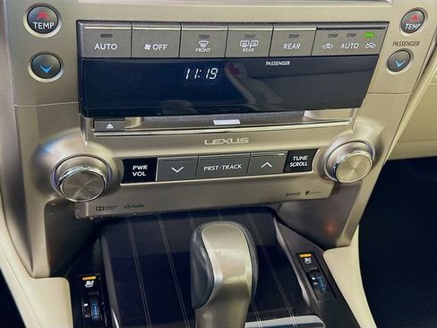 Used 2020 Lexus GX 460 Premium w/ Premium Package AWD/4WD image 15