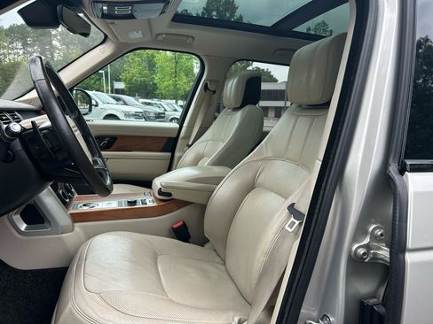 Used 2018 Land Rover Range Rover HSE AWD/4WD image 12