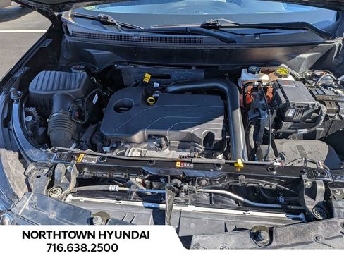 Used 2024 Chevrolet Equinox LT image 38