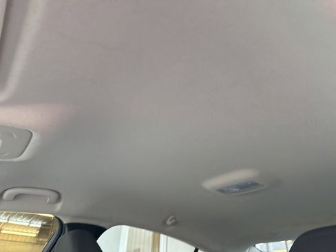 Used 2017 Chevrolet Cruze LT image 22