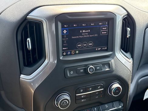 Used 2025 Chevrolet Silverado 1500 Custom Trail Boss w/ LPO, Dark Essentials Package AWD/4WD image 25