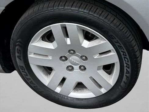 Used 2014 Dodge Avenger SE FWD image 9