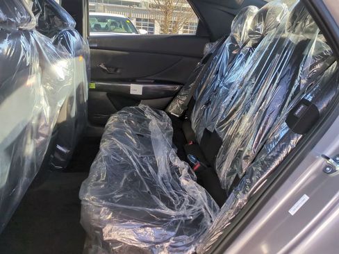 New 2026 Hyundai Elantra SEL Sport FWD image 23