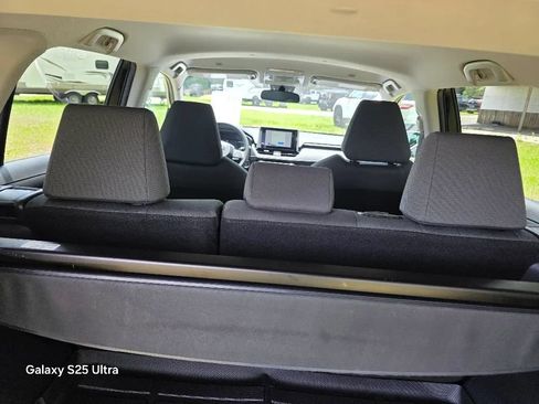 Used 2023 Toyota RAV4 XLE FWD image 12
