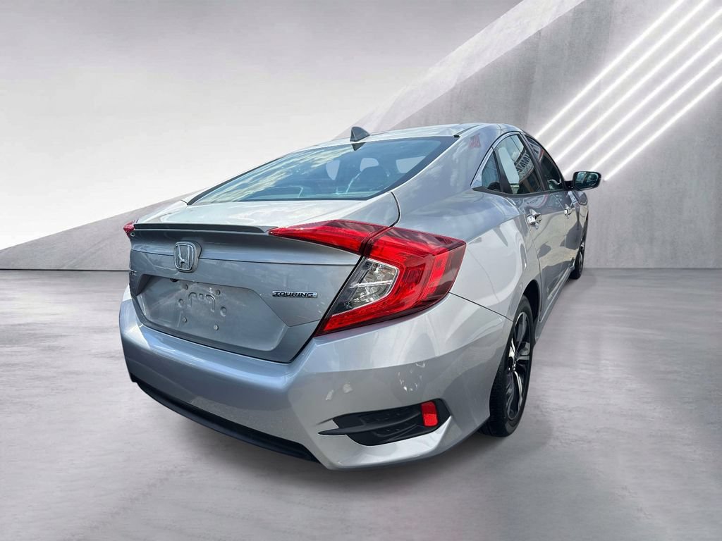 Used 2016 Honda Civic Touring image 2