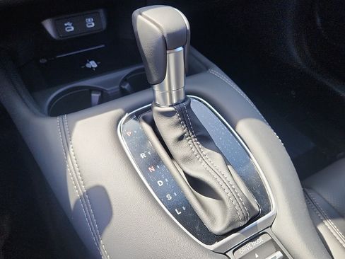 New 2026 Honda HR-V EX-L image 10