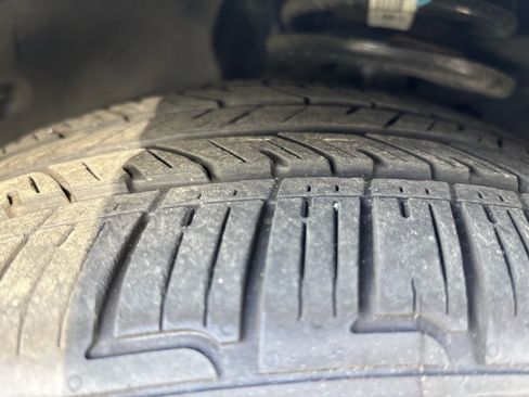 Used 2023 BMW 330i Sedan w/ Premium Package RWD image 28