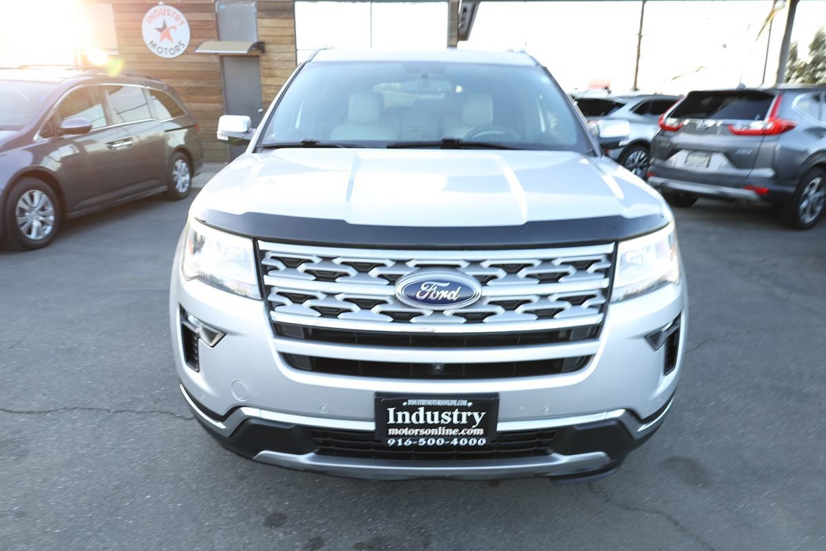 Used 2018 Ford Explorer Limited AWD/4WD image 3