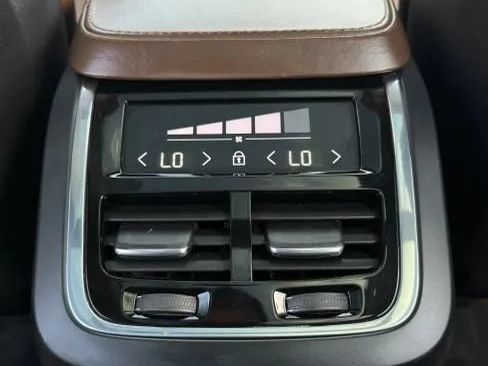 Used 2018 Volvo XC90 T6 Inscription w/ Convenience Package AWD/4WD image 48
