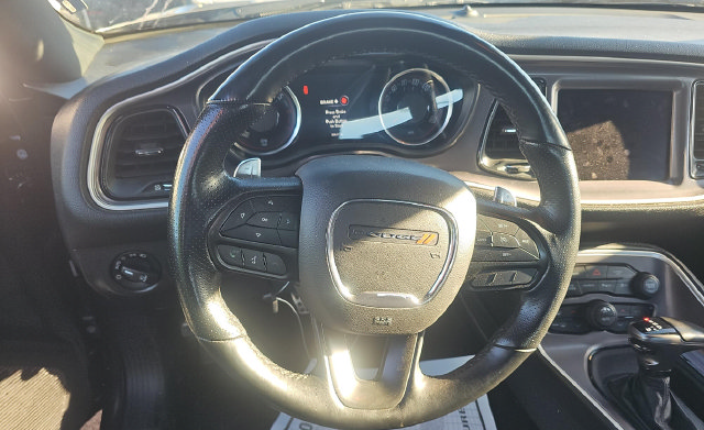 Used 2022 Dodge Challenger R/T Scat Pack RWD image 6
