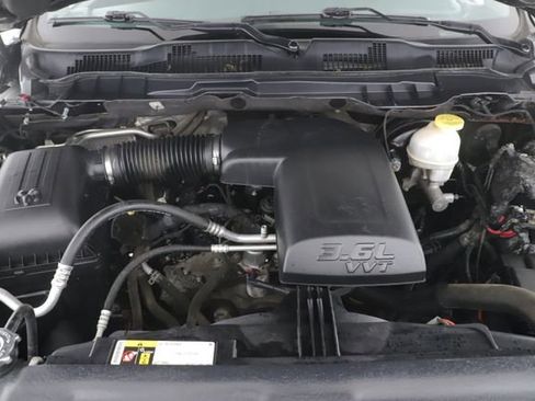 Used 2017 RAM 1500 ST w/ SXT Appearance Group image 15