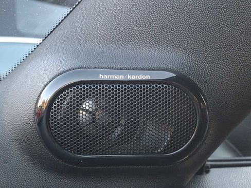 Used 2019 MINI Cooper S image 21