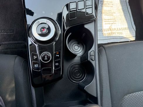 Used 2023 Kia Sportage LX image 23