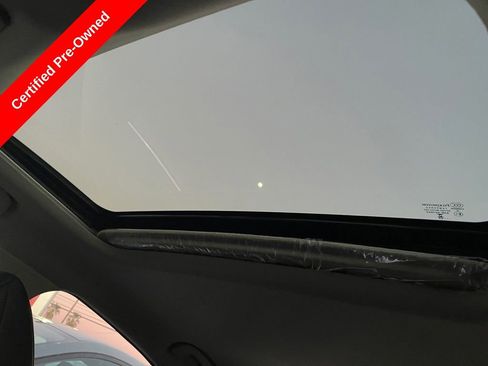 Certified 2025 Nissan Sentra SR w/ SR Premium Package image 16