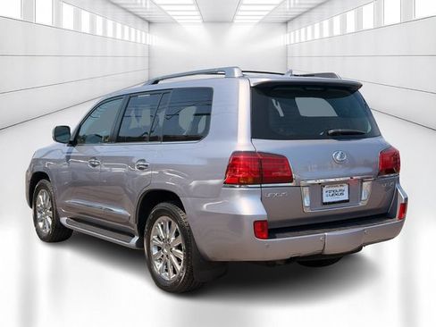 Used 2008 Lexus LX 570 4WD w/ Technology Pkg image 7