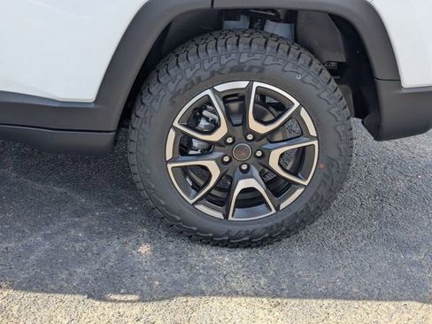 New 2026 Jeep Compass Trailhawk AWD/4WD image 8