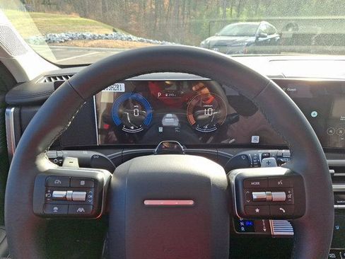 New 2025 Hyundai Santa Fe XRT image 9