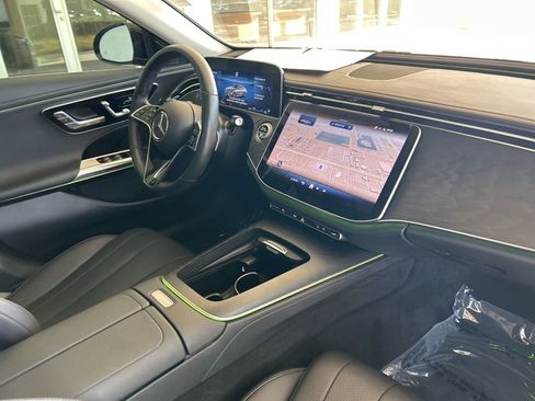 Used 2025 Mercedes-Benz E 350 4MATIC Sedan w/ Winter Package image 24