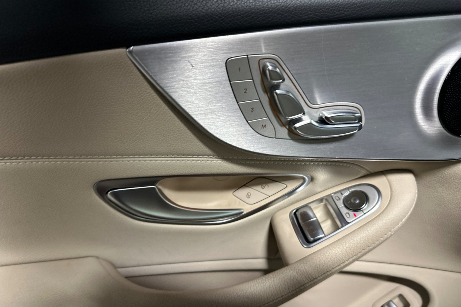 Used 2017 Mercedes-Benz C 300 Coupe image 10