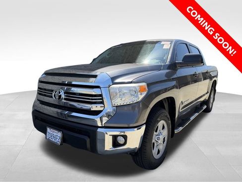 Used 2017 Toyota Tundra SR5 w/ SR5 Upgrade Package RWD image 1