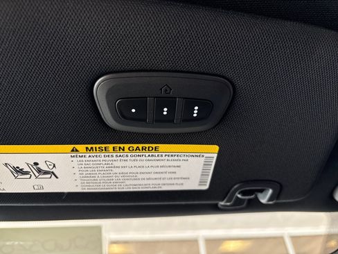 New 2026 Chrysler Pacifica Limited w/ S Appearance Package FWD image 23