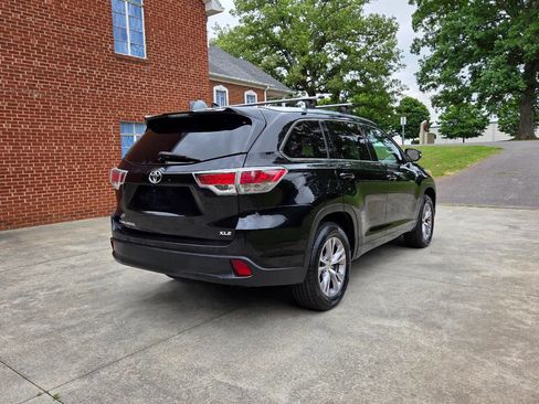 Used 2015 Toyota Highlander XLE FWD image 5