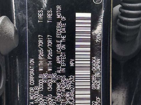 Used 2024 Toyota 4Runner SR5 image 18