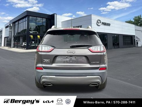 Used 2019 Jeep Cherokee Limited AWD/4WD image 10