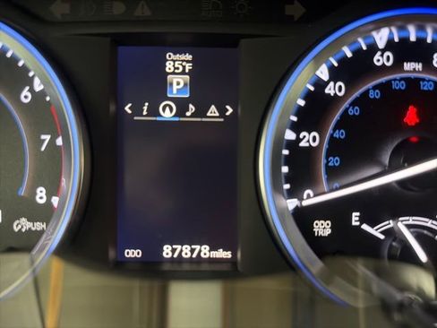 Used 2016 Toyota Highlander XLE AWD/4WD image 35