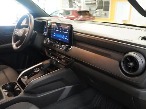 Used 2023 Chevrolet Colorado Trail Boss w/ Advanced Trailering Package AWD/4WD image 28