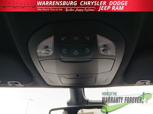 New 2026 Chrysler Pacifica Select image 29