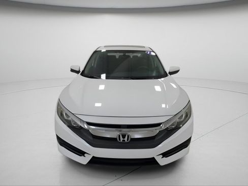 Used 2017 Honda Civic EX image 5