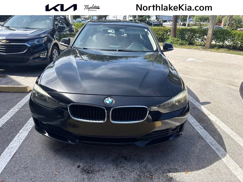Used 2015 BMW 320i Sedan RWD image 1