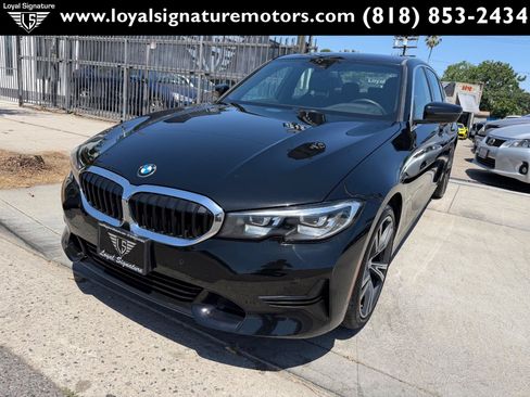 Used 2020 BMW 330i Sedan w/ Driving Assistance Package RWD image 3