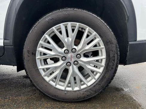 Used 2025 GMC Acadia Elevation w/ Elevation Premium Package image 17