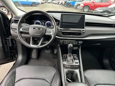 Used 2022 Jeep Compass Trailhawk w/ Trailhawk Elite Group image 12