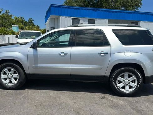 Used 2014 GMC Acadia SLE FWD image 10