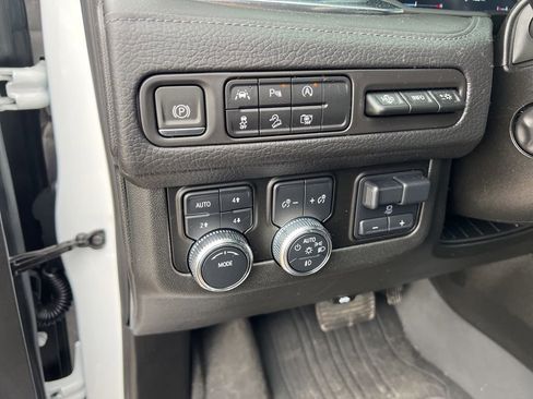 Certified 2023 GMC Yukon Denali w/ Max Trailering Package AWD/4WD image 18