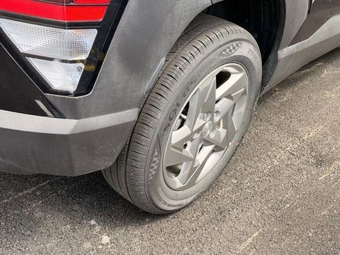 Certified 2026 Hyundai Kona SE AWD/4WD image 17