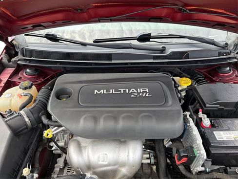 Used 2015 Chrysler 200 Limited w/ Convenience Group FWD image 12