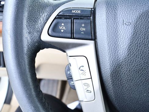 Used 2011 Honda Accord EX-L image 30