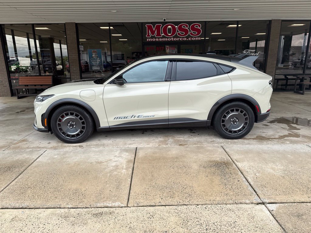 Used 2025 Ford Mustang Mach-E GT AWD/4WD image 7